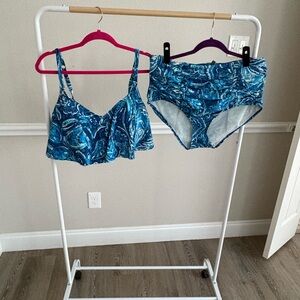 Torrid Size 2 (18/20) Blue and White Paisley Bikini